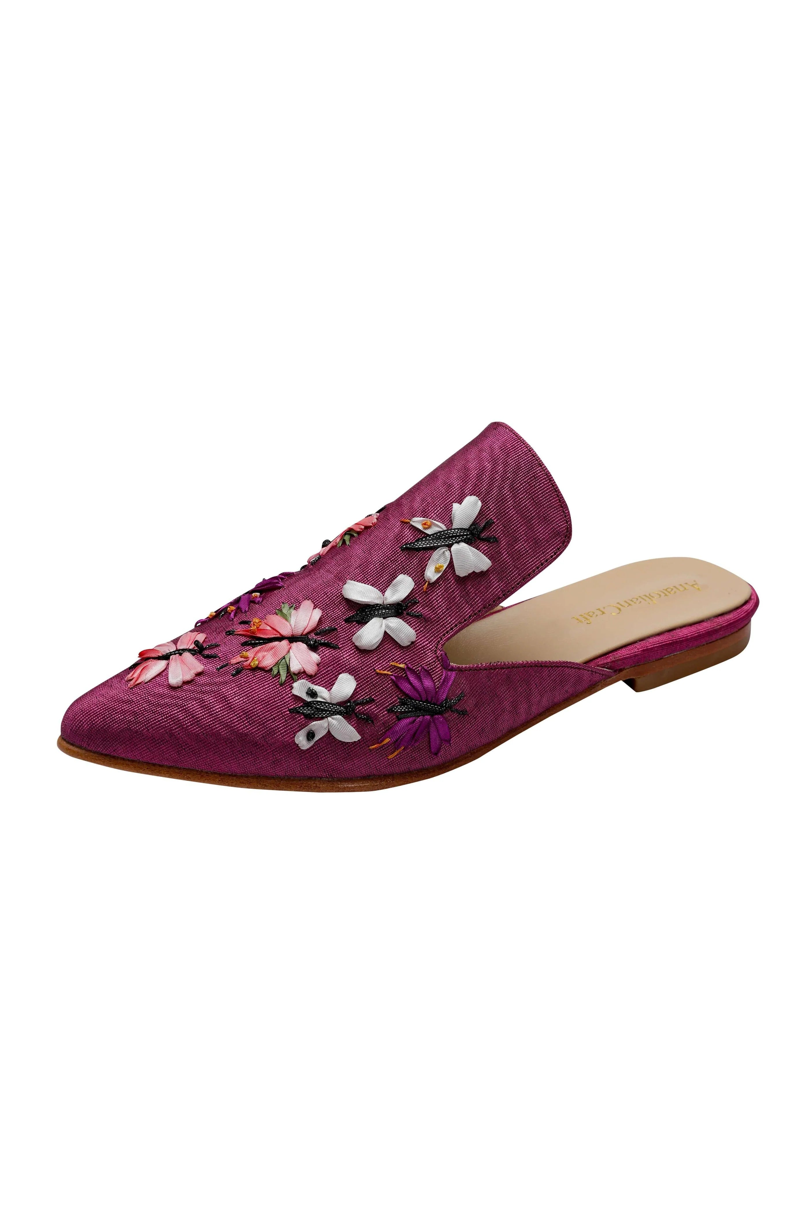 Madame Butterfly Hand-embroidery Flat Mules